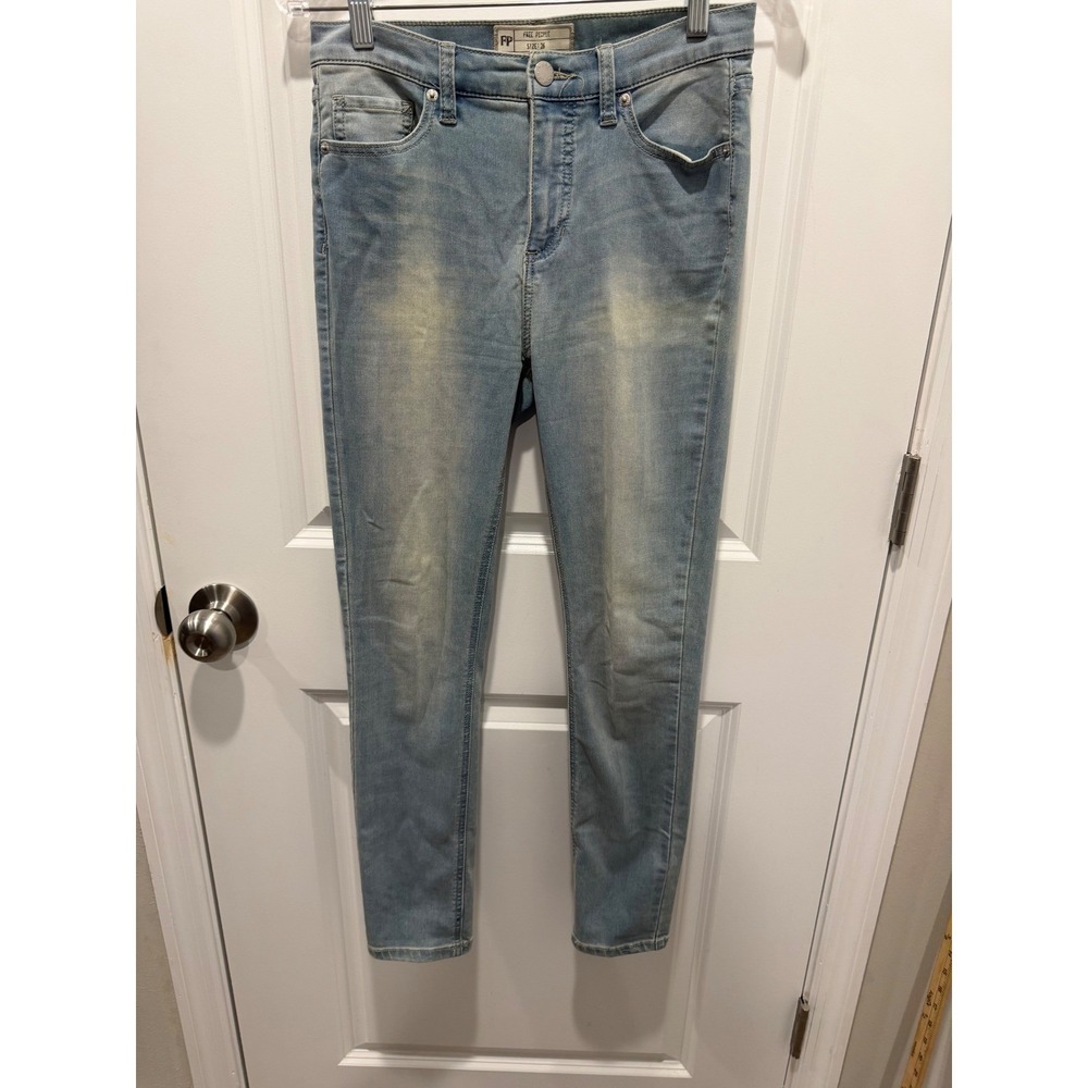 Free People Womens Skinny Jeans Frayed Hem Light Blue Size 26